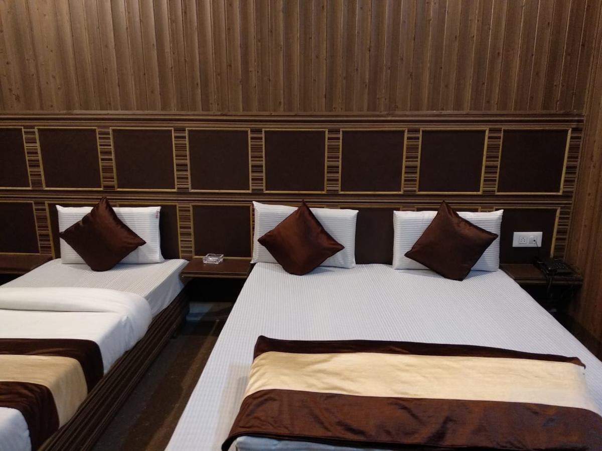 Grg Pardesi Hotel Haridwār Habitación foto